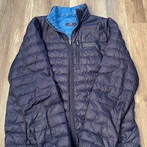 Men's Vineyard Vines Navy Puffer Jacket. Lightweight